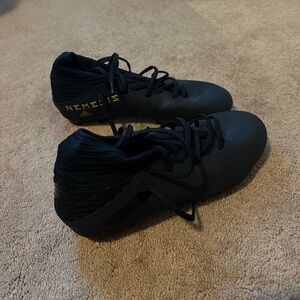 NWOT Adidas soccer cleats size 7